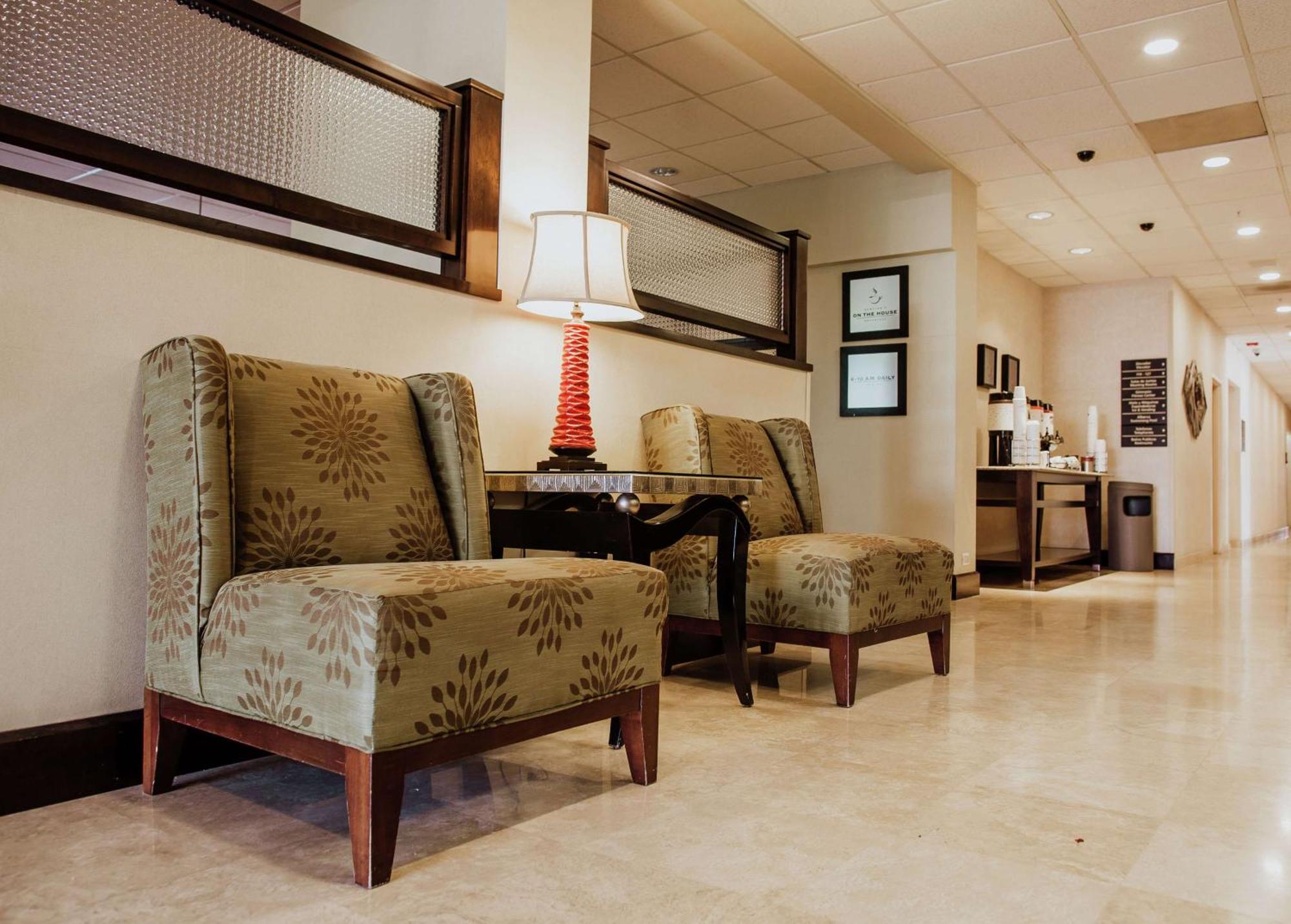 Hampton Inn Torreon Airport-Galerias Bagian luar foto